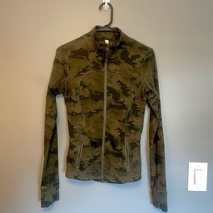 Lululemon Define Jacket Size 4, Camo